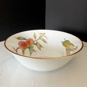 10" Serving Bowl - Evesham - Royal Worcester